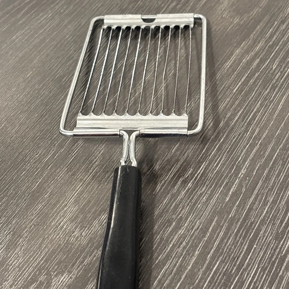 Vintage‎ Ekco Tomato Slicer with Black Handle Stainless USA